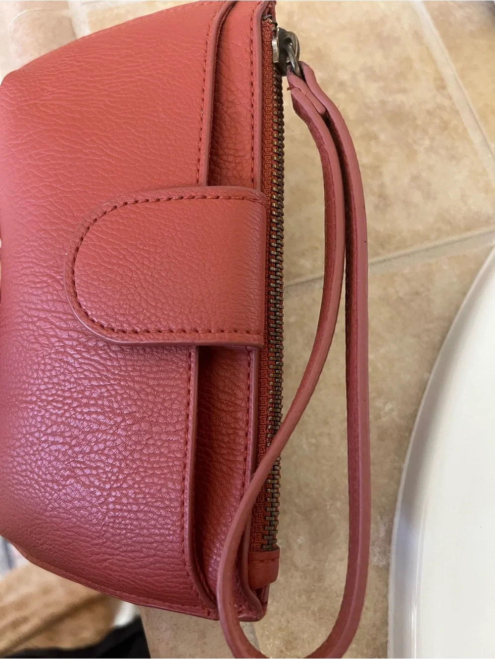 Women's Leather Wristlet Clutch universal threads zip closure casual color brown